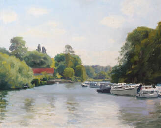 Plein air oil landscape painting of river Thames at Twickenham Riverside, showing boats and reflections 